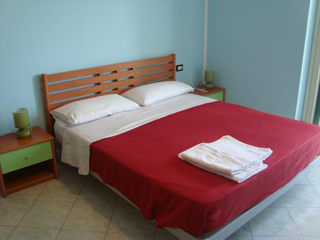 Holiday Home Borgorosso Guardavalle Camera foto
