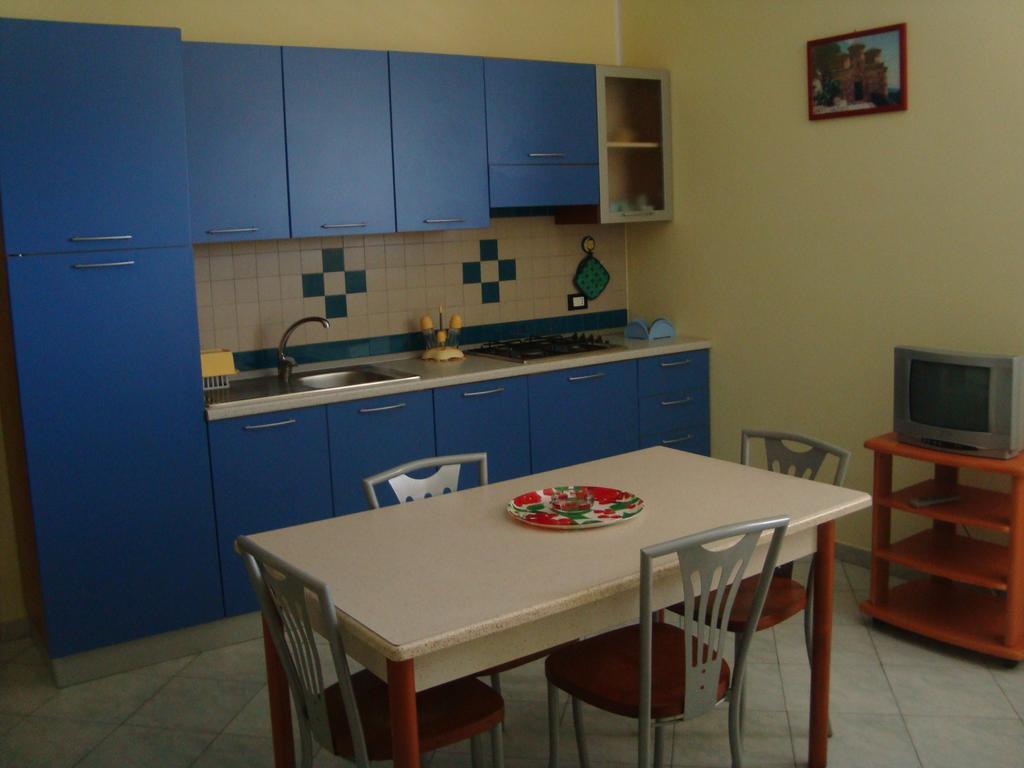 Holiday Home Borgorosso Guardavalle Camera foto